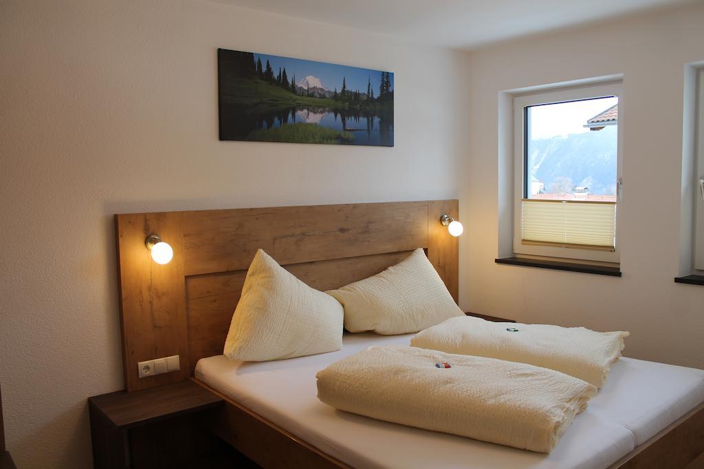 Apart Alpinlive ลาดิส ภายนอก รูปภาพ